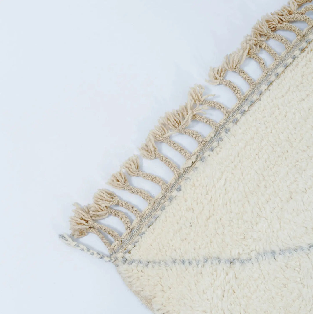 Beni Ouarain Authentic Moroccan Rugs Made craftilymarrakesh.com